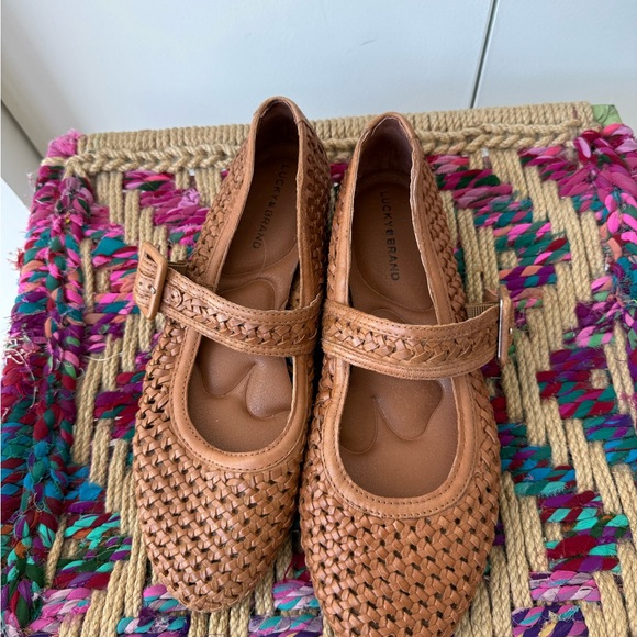 Lucky Brand Women's Brown Woven Loafers - Picture 1 of 2